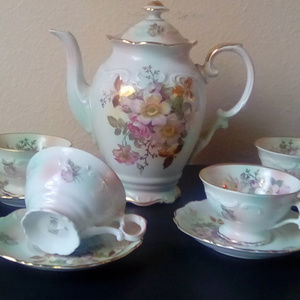 VINTAGE Schumann Arzberg  Teapot & 4 teacups